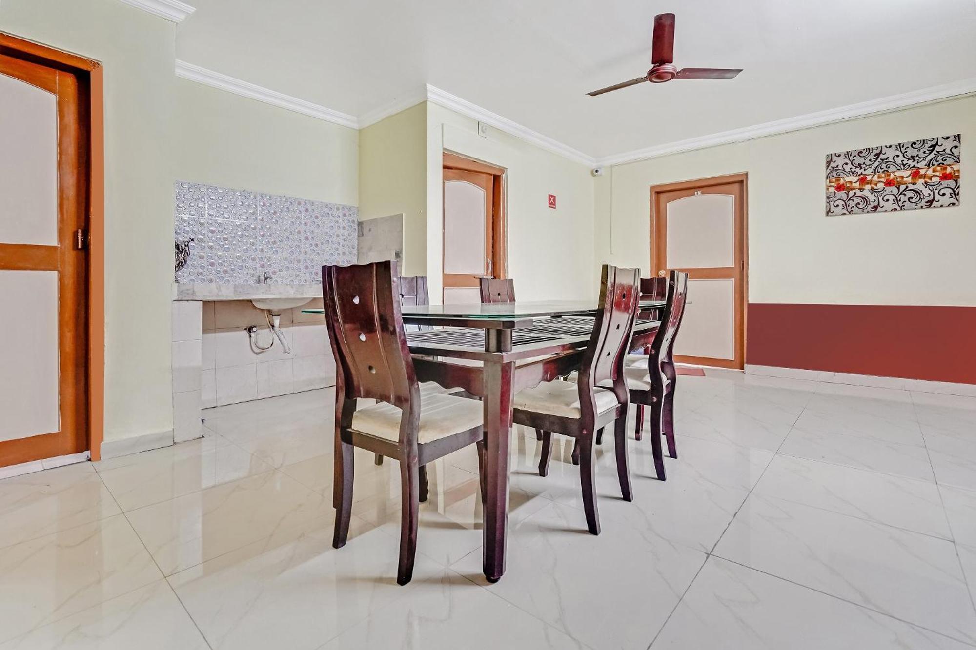Oyo Flagship 9009 Tc Guest House Bhubaneswar Bagian luar foto