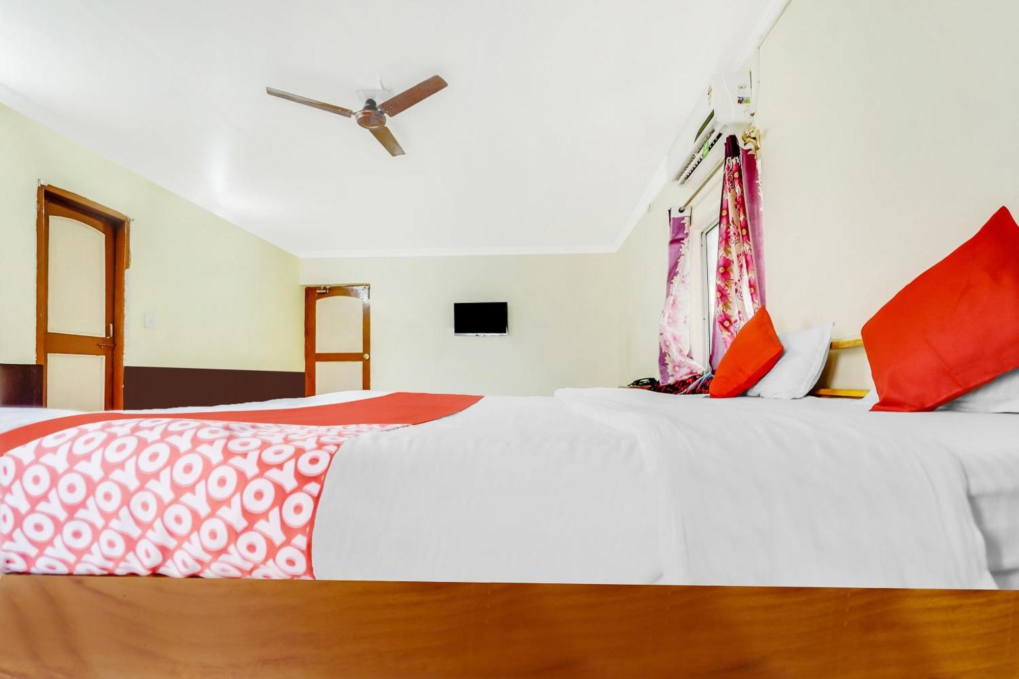 Oyo Flagship 9009 Tc Guest House Bhubaneswar Bagian luar foto